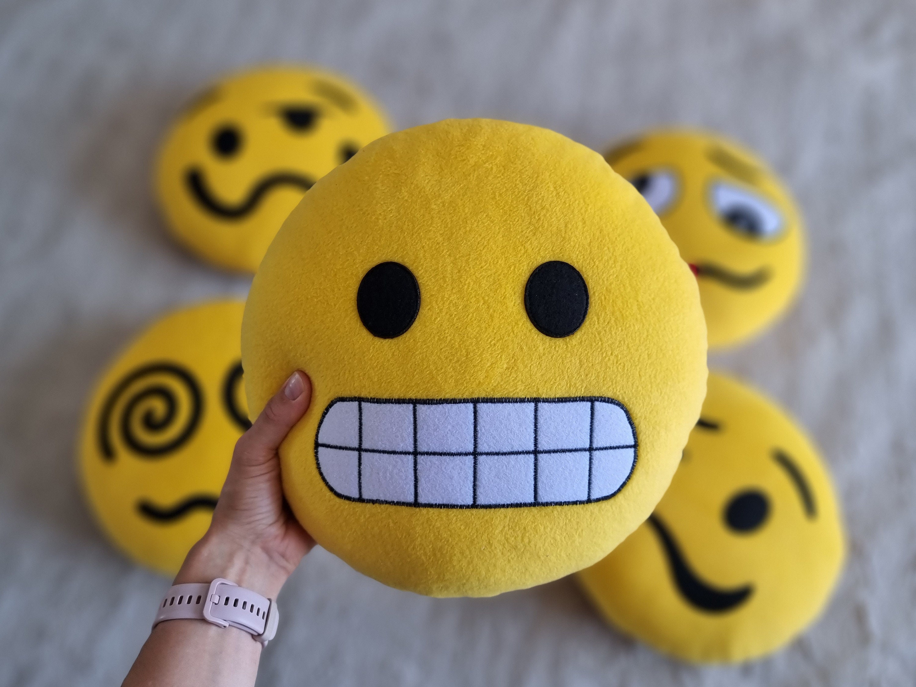 Peluche Géante Emoticon Pain grillé Coussin de Lit Rembourrage