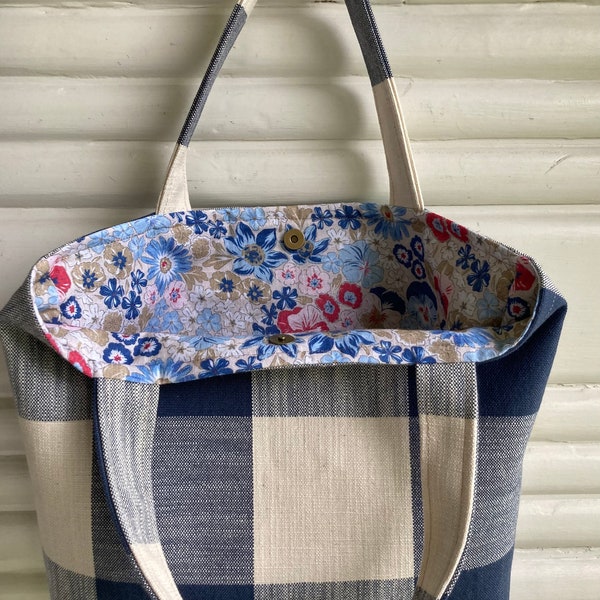 Farmhouse Check small tote bag  / violet floral cotton lining / shopper tote