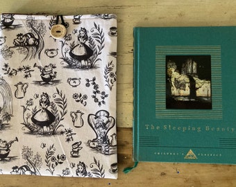 Alice in Wonderland book sleeve / book sleeve / Alice in Wonderland/ Cotton drill / book cover