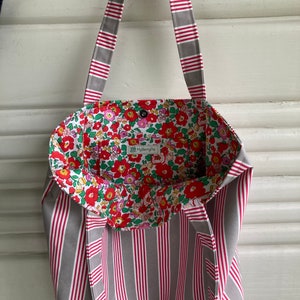 French style Red Stripe tote bag / shopper / market bag / Floral lining