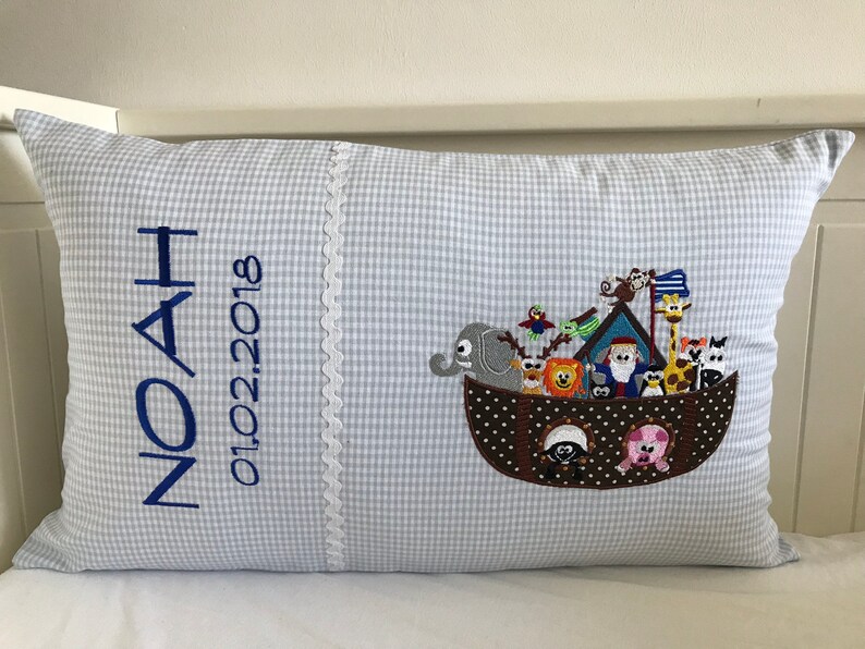 Namenskissen zur Taufe mit Arche Noah - Etsy.de
