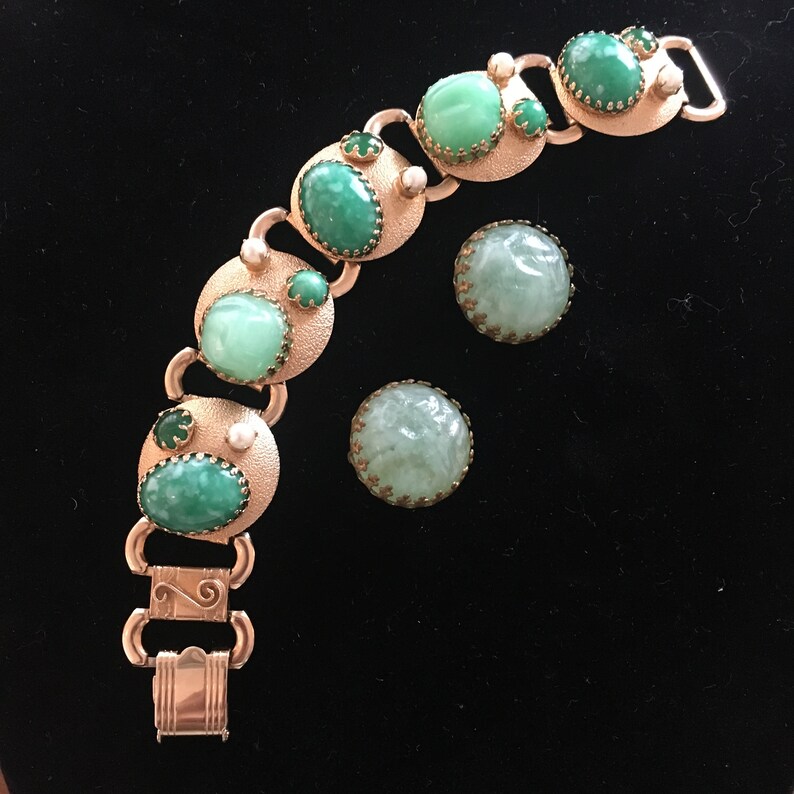 jasper and emerald cabochon bracelet /& earrings set pearl Austrian mid century simulated jade