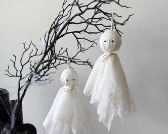 Set of 2 Handmade Halloween Lace Ghost