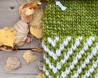 Modello toque scaldapanca - Modello lavorato a maglia a doppia tesa -