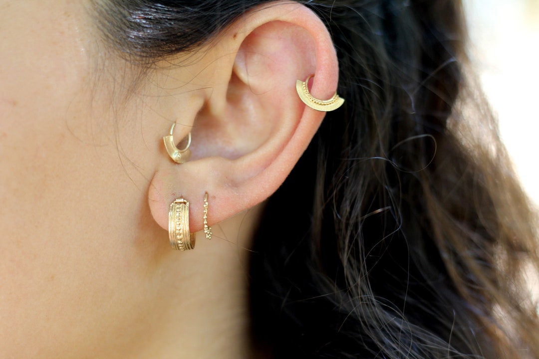 ピアス LESS IS MORE 14K gold field hoop earrings size 2 14k Solid Yellow Gold Hoop Earrings. 2.5 Inch Gold Hoop