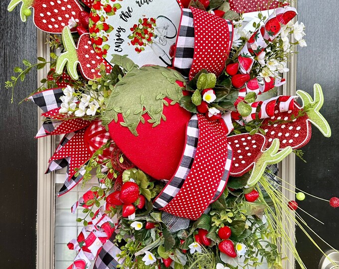 Strawberry Swag, Strawberry Wreath, Strawberry Decor, Strawberry Home