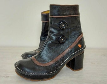 Vintage ankle leather boots women medium heels booties Size EU 39 Size US 8,5 Size UK 6