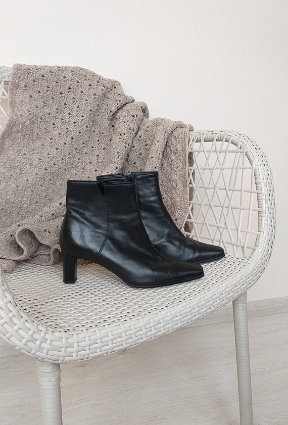 gabor friendly wedge bootie