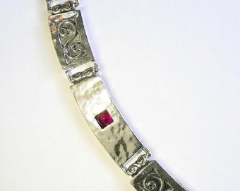 Sterling silver ring with garnet