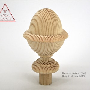 May include: A wooden finial with a rounded top and a fluted design. It measures 66 mm in diameter and 95 mm in height.