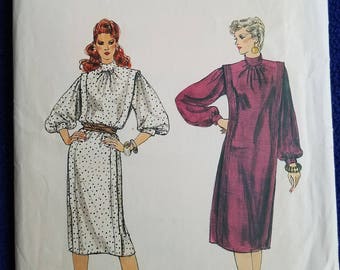 Vogue Dress Pattern 8394 Sz 12/14/16