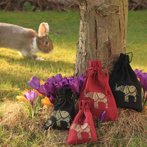 Small pouch Elephant - Bag for little things / presents / kleines  Säckchen - Elefanten Beutel für Kleinigkeiten / Geschenke - HANDPRINTED