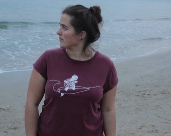 FAIRTRADE Damen Surfende Schildkröte T-Shirt  / surfing turtle shirt -  surfbrett - surfer - surf - Women - HANDPRINTED