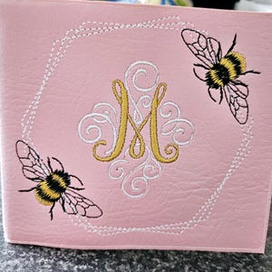 Personalised initial embroidered parking permit, Blue badge, disabled badge holder with bee frame Design