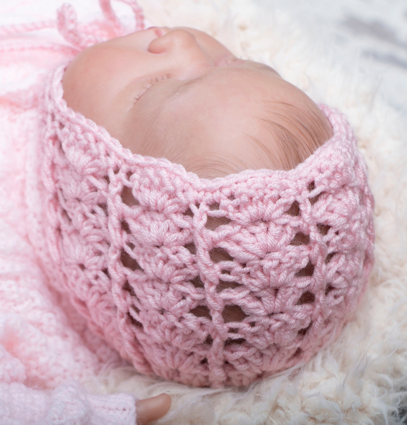 newborn-baby-dk-bonnet-crochet-pattern-006-pdf-download-pattern