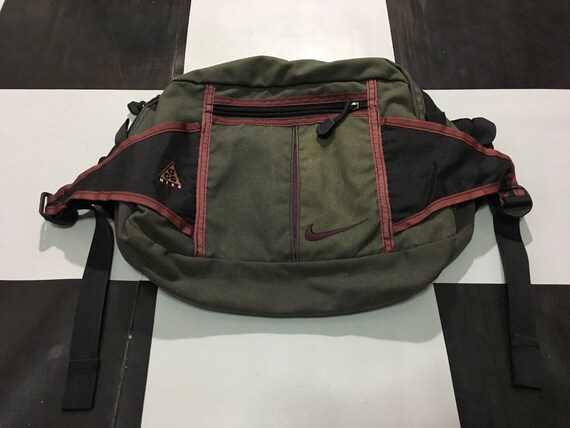 nike acg bags