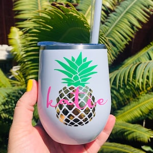 Personalized Pineapple Wine Tumbler,Personalized Wine Tumbler,Gift for Girls Trip,Gift for Bachelorette Party,Bridal Party Gift,Pineapple