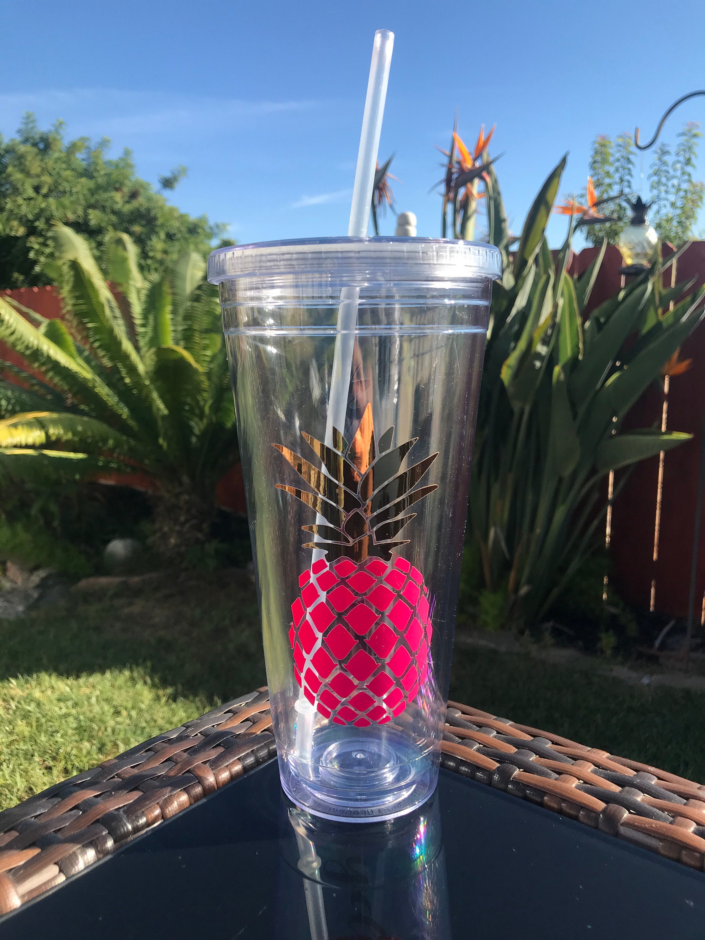 32 oz Tumbler - Hot or Cold - w/ Stainless Steel Straw — 1000