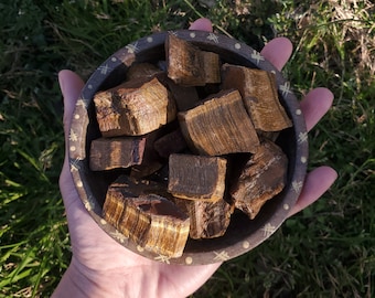 Tiger Eye - Natural Chatoyant Shine Tigers Eye