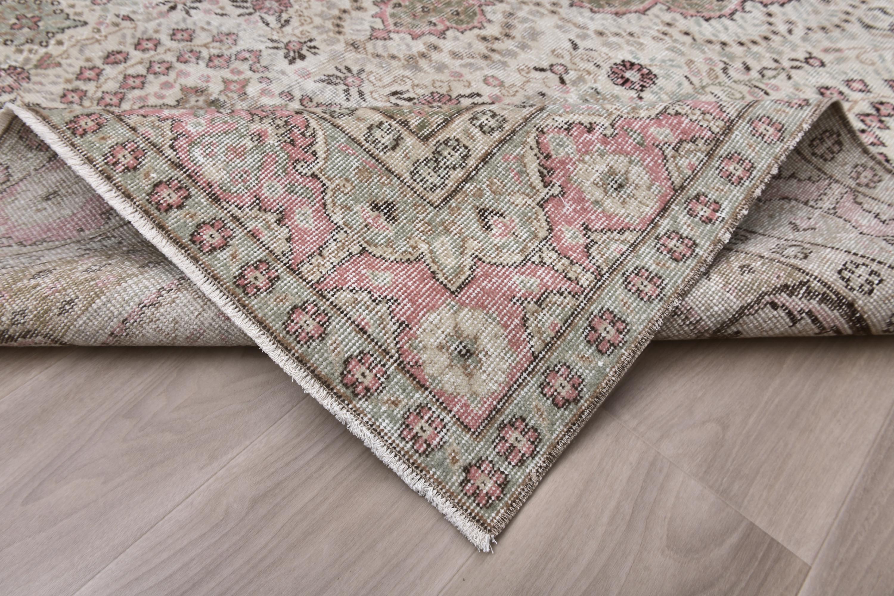 7x10 TURKISH VINTAGE RUG,7x10 Rug,7x10 Vintage Rug,7x10 Wool Rug,7x10 Area Rug,Turkish Rug, Vintage Rug, Rug 7x10, Distressed Rug