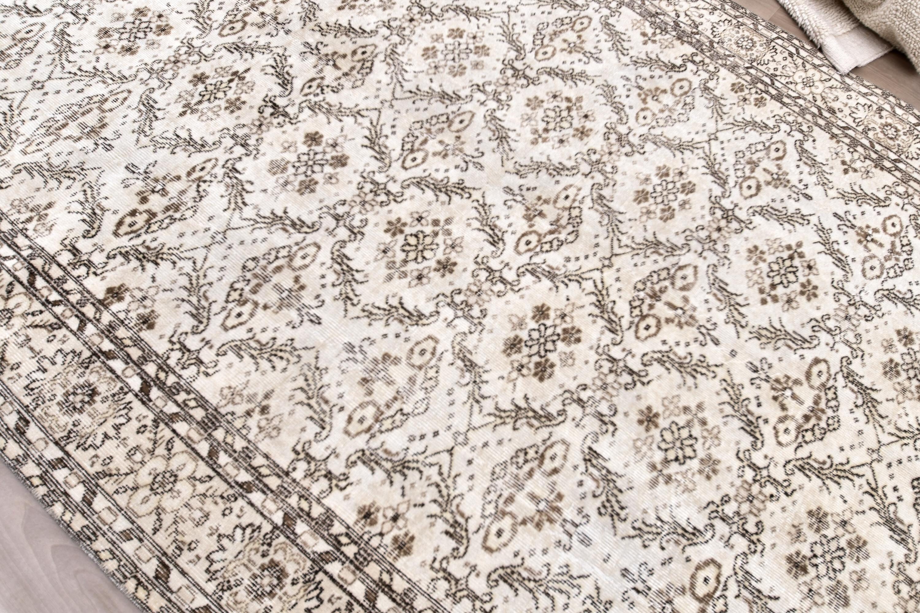 7x10 TURKISH VINTAGE RUG,7x10 Rug,7x10 Vintage Rug,7x10 Wool Rug,7x10 Area Rug,Turkish Rug, Vintage Rug, Rug 7x10, Distressed Rug