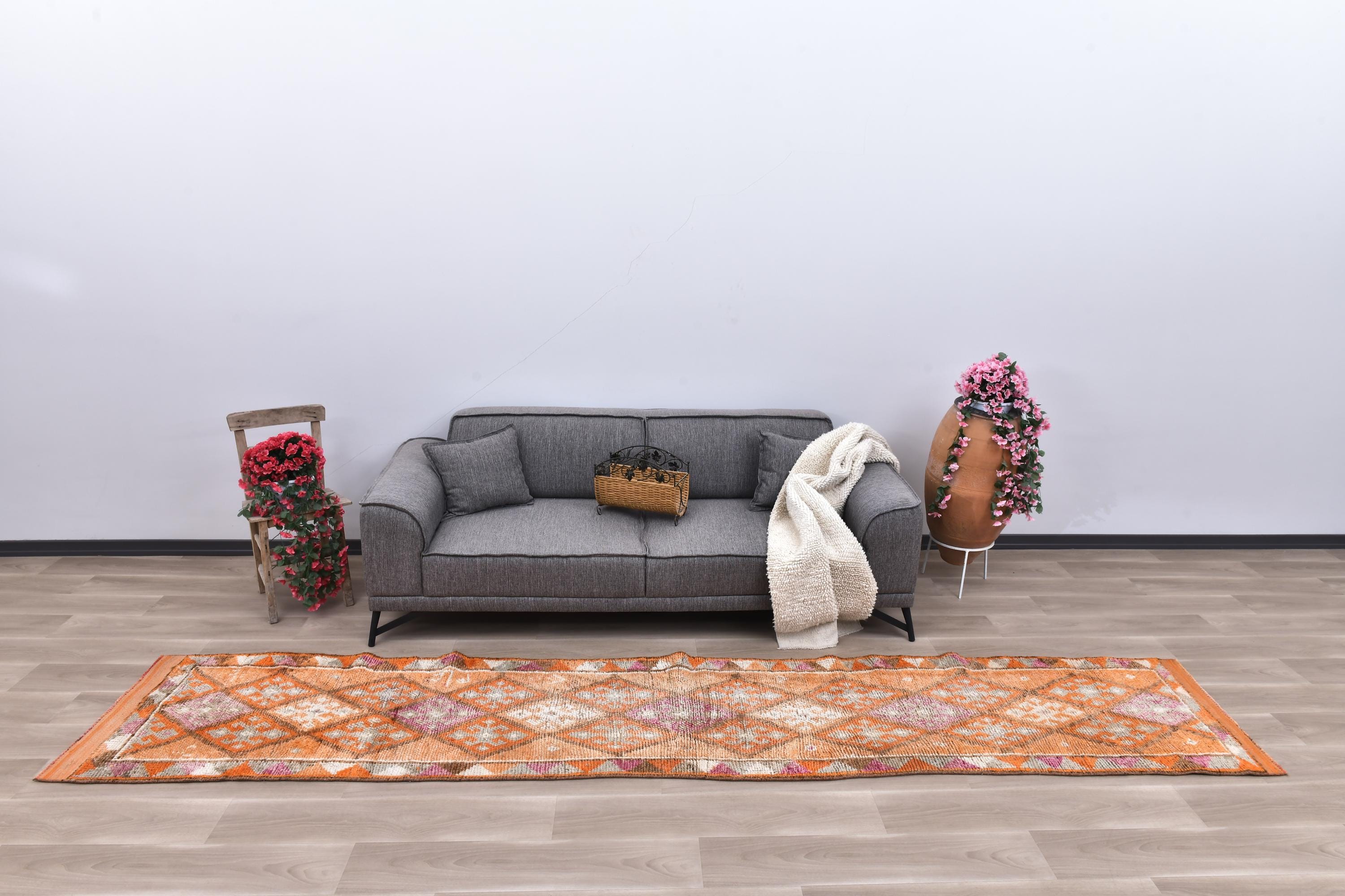 ヴィンテージ トルコ製ウール ランナーラグ、ウシャック 廊下用ラグ