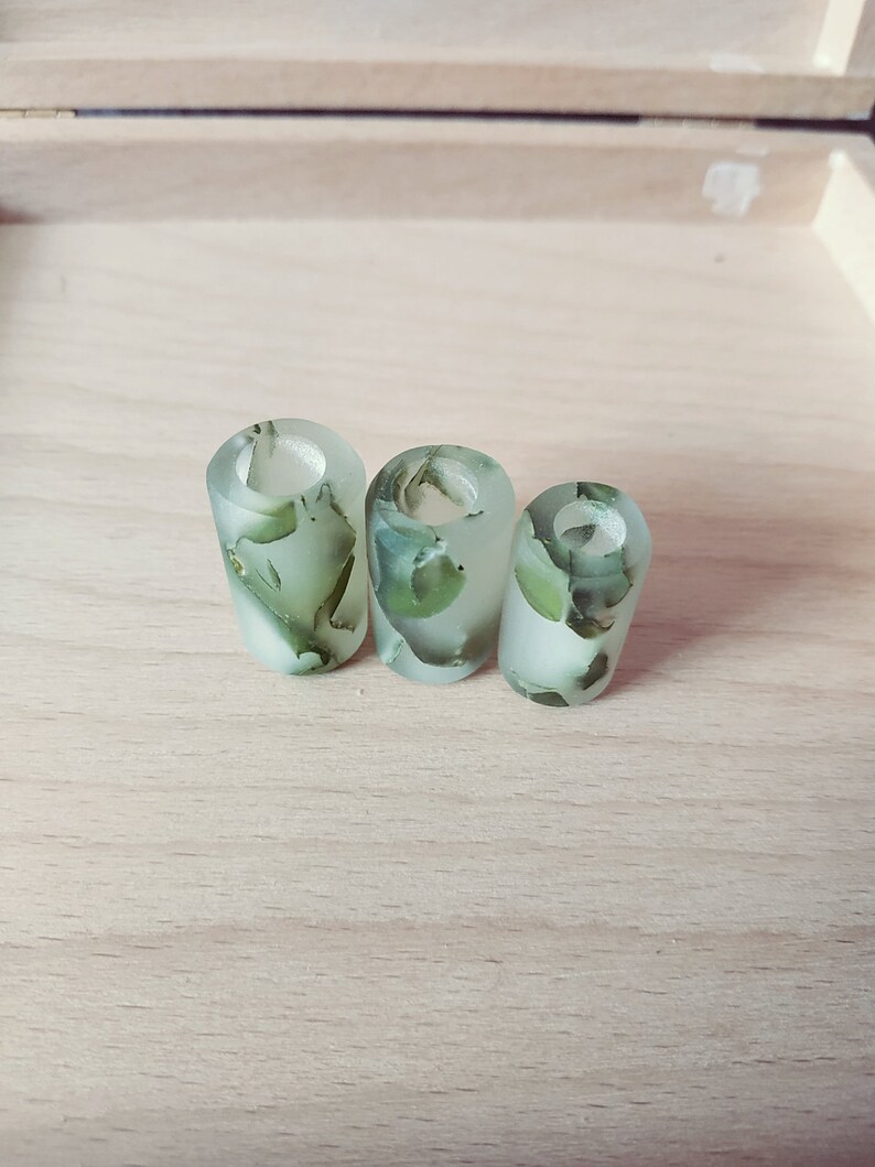 11 Dread beads epoxy clover nr