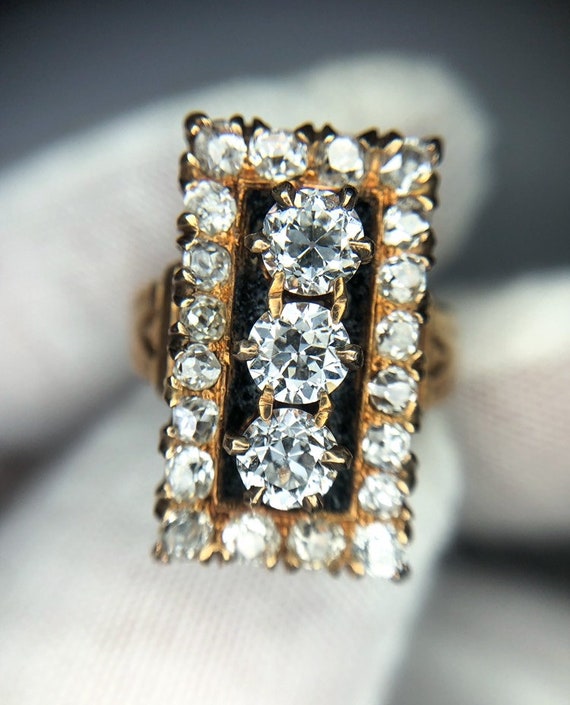 Antique 2 Carat TW Diamond 18k Ring