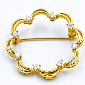 Vintage Diamond 18k Yellow Gold Brooch Pin Pendant