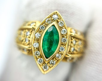 Vintage Emerald Diamond 18k Gold Ring