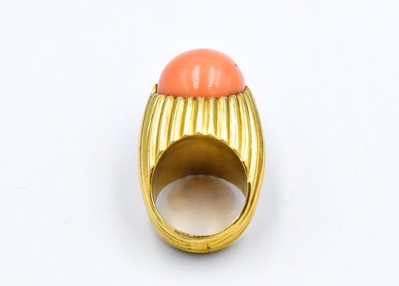 Mid Century (60's) 18kt Yellow Gold Coral Stateme… - image 3