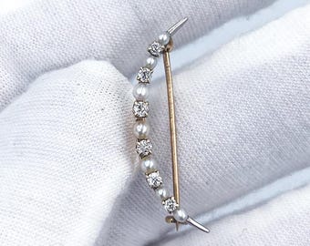 Antiker Halbmond Pin mit Diamant & Perle aus 585er Gelbgold