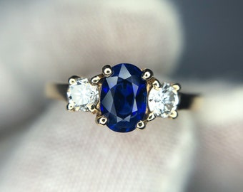 Gorgeous Flawless 2.2 Ctw Vivid Blue Ceylon Sapphire & D VVS Diamond ...