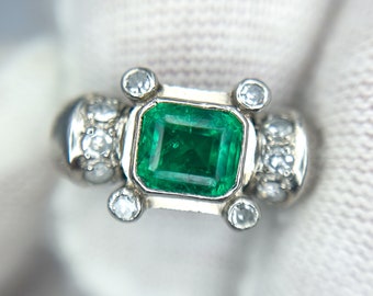 Vintage Late 1950’s 18kw Emerald Diamond Ring