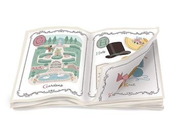Peut inclure: Livre ouvert avec des illustrations de jardins, de chapeaux et de tricot. L'illustration du jardin montre un étang avec des cygnes, une fontaine et une porte. L'illustration du chapeau présente un haut-de-forme et un chapeau jaune avec des fleurs. L'illustration du tricot montre des aiguilles et de la laine.
