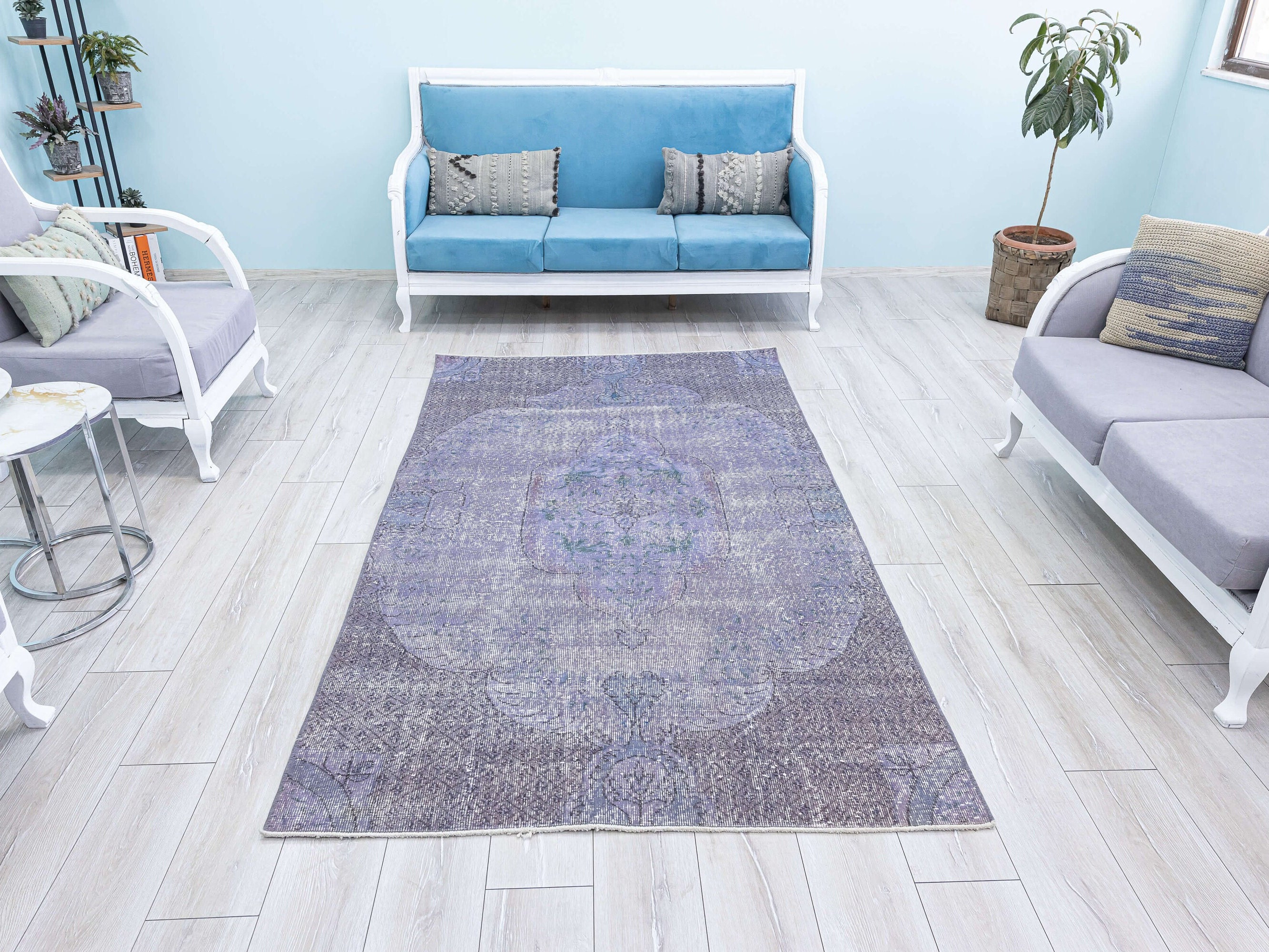 ヴィンテージ トルコ製オーバーダイウールラグ：パープルバイオレット