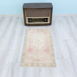 Primitive Muted Pink Entry,bath room 2x3 Neutral turkish Vintage bath mat rug, Pale pink antique Carpet, 3.2 x 1.8 Feet