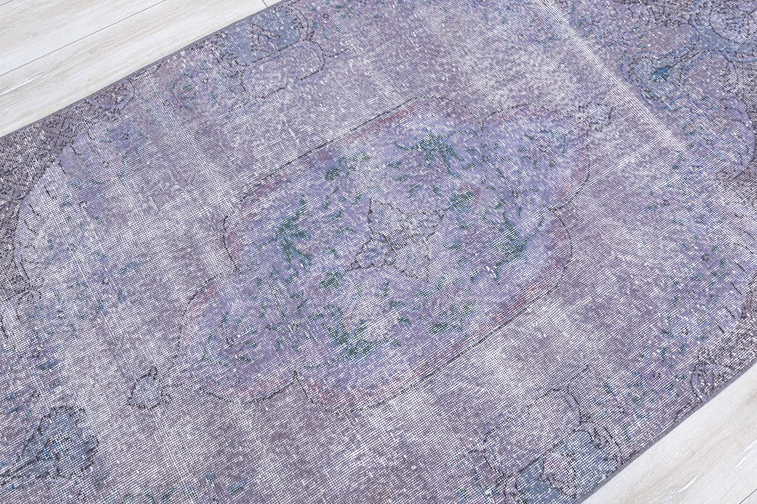 ヴィンテージ トルコ製オーバーダイウールラグ：パープルバイオレット