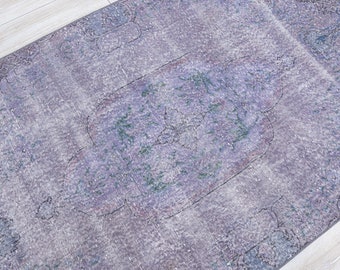 ヴィンテージ トルコ製オーバーダイウールラグ：パープルバイオレット
