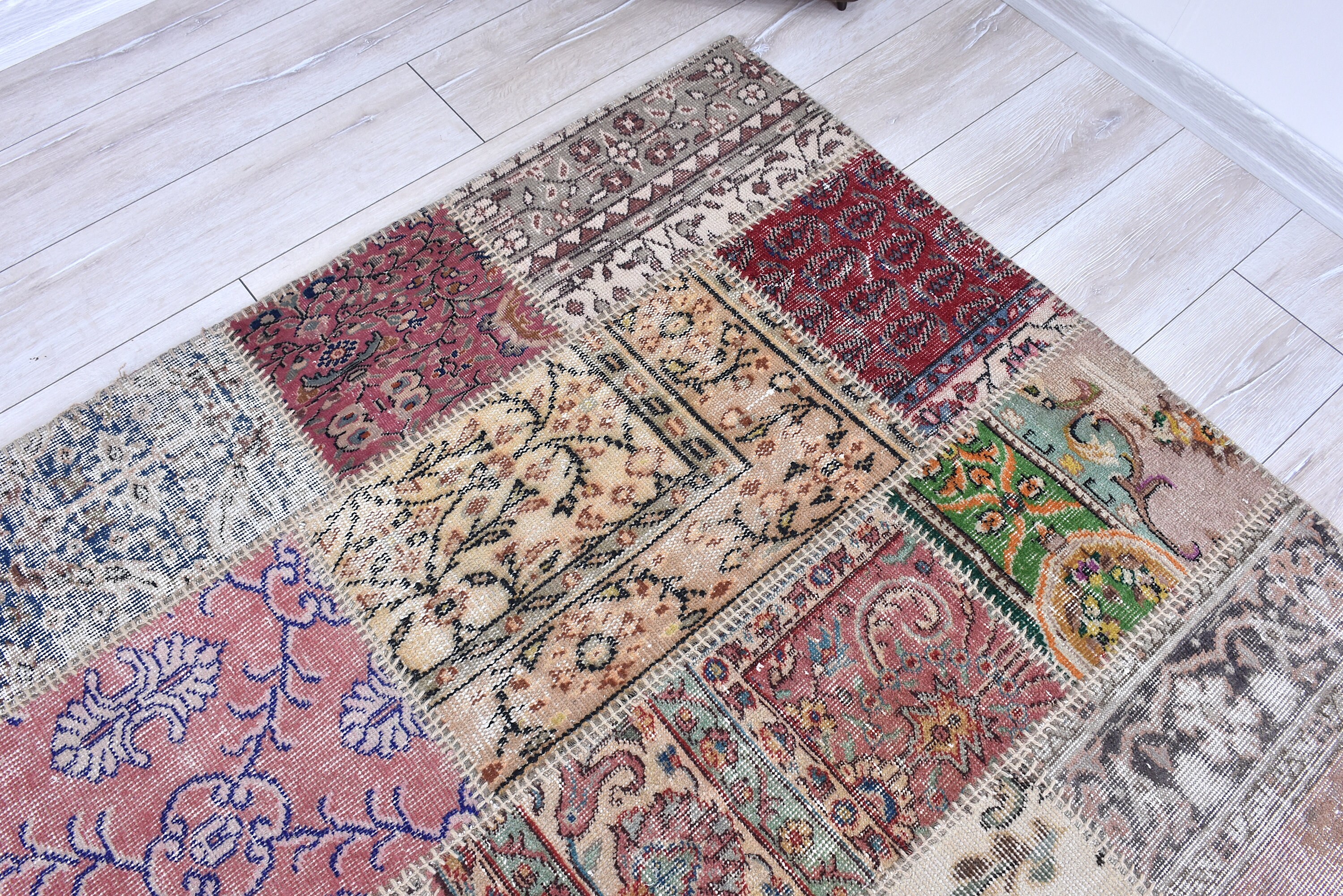 5x7 Vintage Patchwork Area Rug , Pastel Multicolor Patchwork