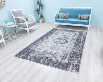 Rustic Gray Wool Rug – Handcrafted Farmhouse Style (8.6 x 5.6 ft)