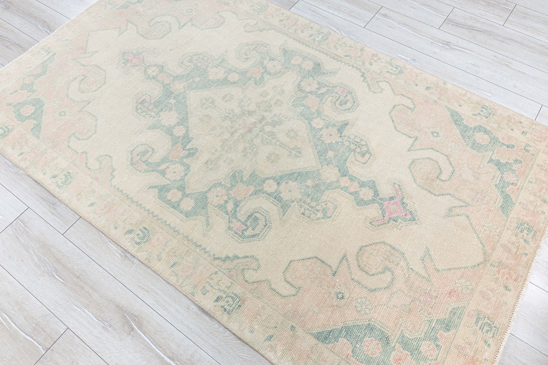 Muted Rug Muted Rug 4x7 Neutral Turkish Low Pile Vintage Area Rugs, Faded Oushak ...