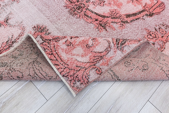 137×123 “Rose quartz”ViNTAGE TURKiSH RUG 137×123 “Rose quartz”ViNTAGE TURKiSH RUG 137×123 “Rose