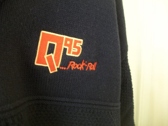 Vintage 90s Q95 Sweater Large Radio Station India… - image 5