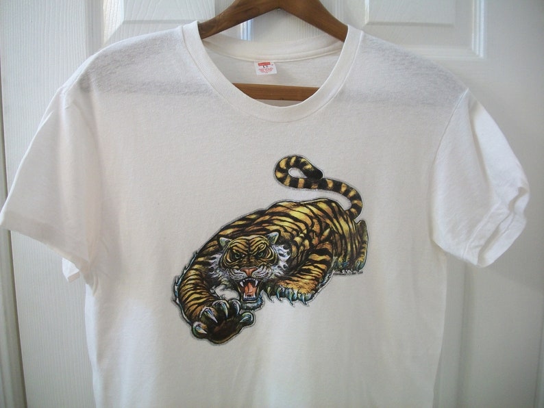 vintage tiger shirt