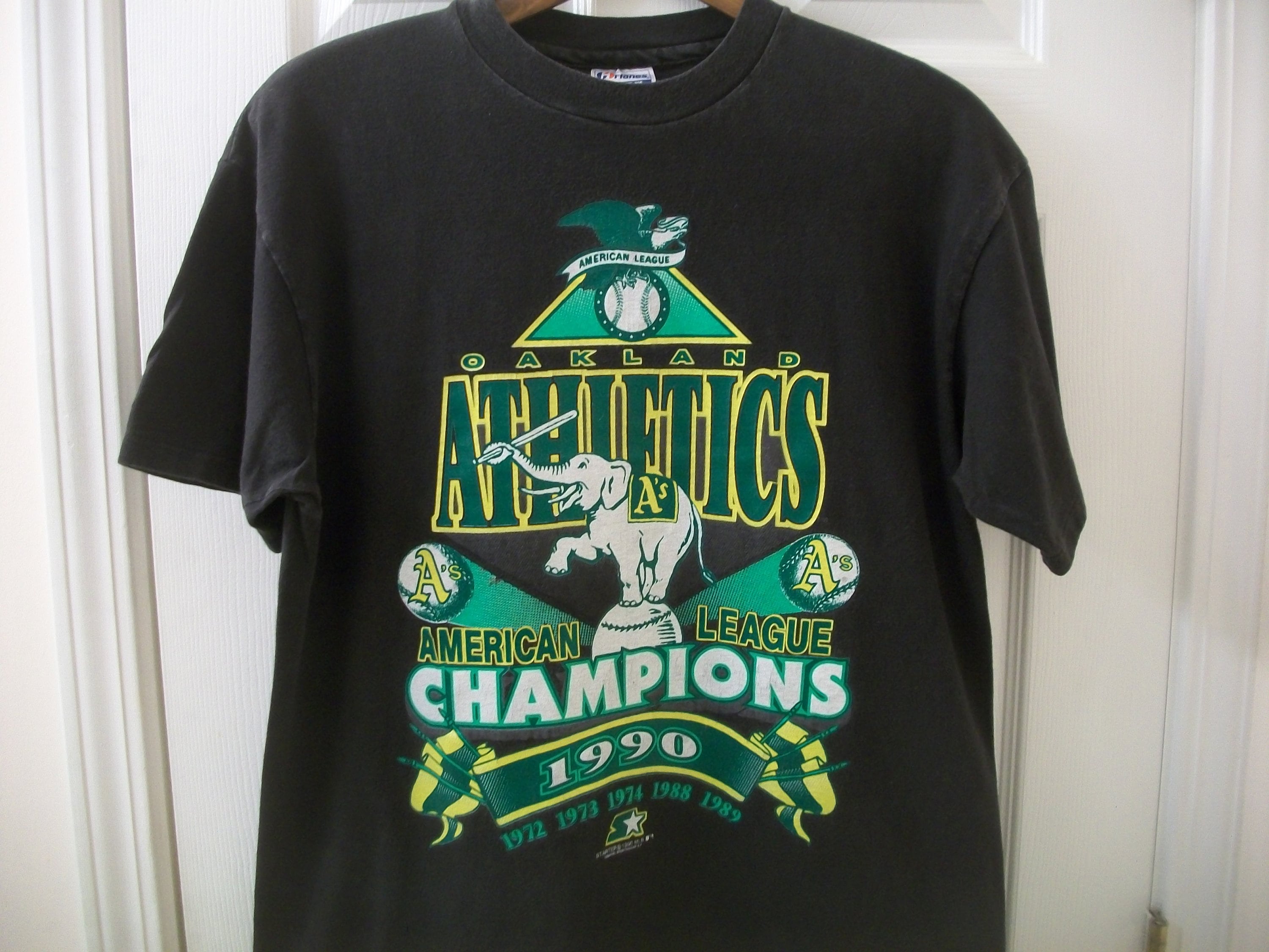 Vintage Amazing As Oakland Athletics Tshirt 1990 Auto Signed -Size M 