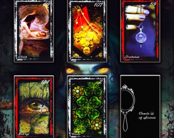 Può includere: Un set di sei carte dei tarocchi con bordi neri e testo bianco. Le carte sono intitolate "Nascita", "Ricchezze", "Pendolo", "Occhio malvagio", "Trifoglio" e "Oracolo dei segreti".