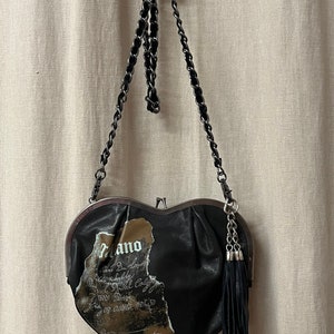 国内未発売・美品】John Galliano ロゴハンドバッグ - メルカリ