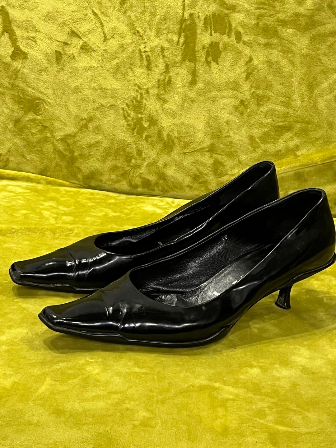 PRADA Vintage Black Patent Leather Pumps Kitten Heel Block