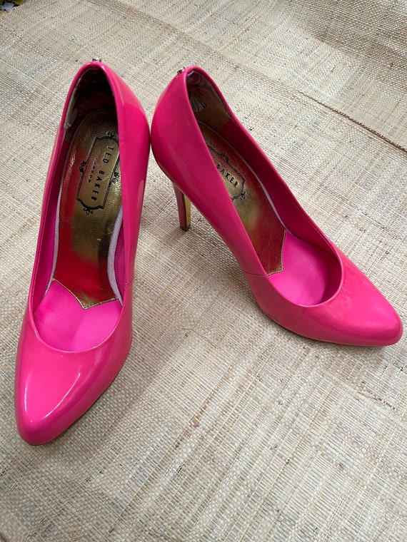Ted top baker neon